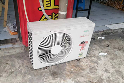 阿克塞空调突然不制冷只吹自然风怎么办？