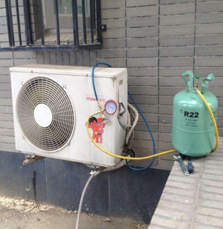 阿克塞空调加氟